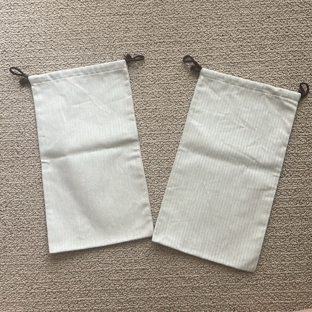 Hemes large shoe dust bag (set) 8.5in x 15.5in - Picture 3 of 6